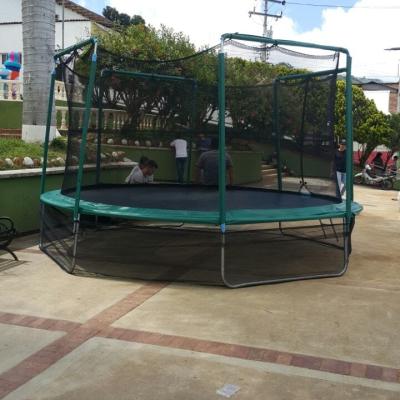 Trampolines 001 